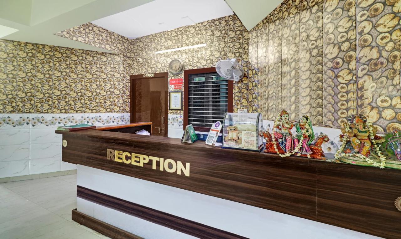 Hotel Pragati Palace Mathura Extérieur photo